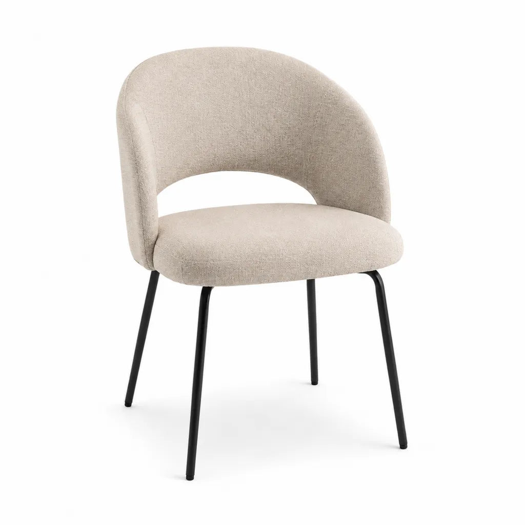 Chaise de salle a manger rembourree en polyester boucle beige a dossier arrondi avec pietement en acier noir 56 x 57 x 78 cm